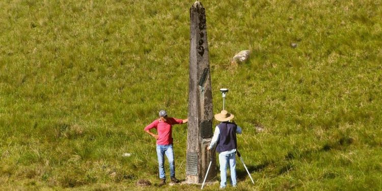 Após SC ganhar 5 km² em mapa, toda divisa com PR será revisada