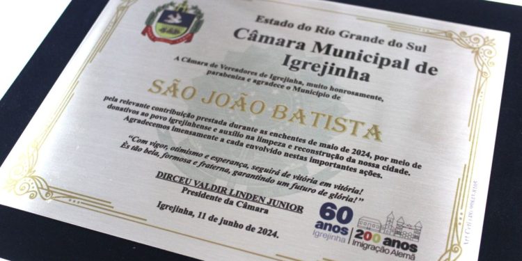 São João Batista recebe placa de agradecimento da Câmara de Vereadores de Igrejinha/RS