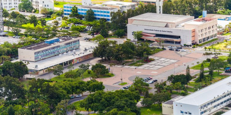 UFSC deve eliminar barreiras de acessibilidade para pessoas com deficiência, determina Justiça Federal