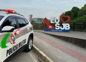 Policia Militar recupera letra B furtada do cartão postal da cabeceira da ponte que liga os Bairros Cardoso – Ribanceira do Sul