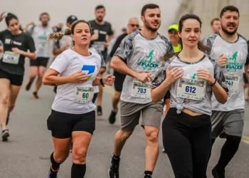 2ª Corrida do Atirador reúne mais de quinhentos atletas em Brusque