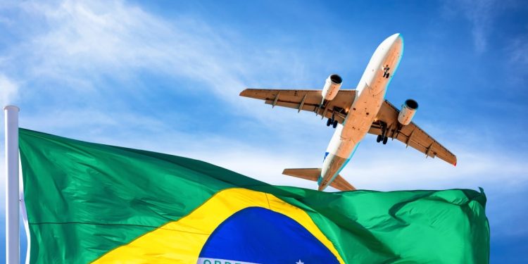 Governo revisa o Voa Brasil e deve lançar programa focado exclusivamente em aposentados