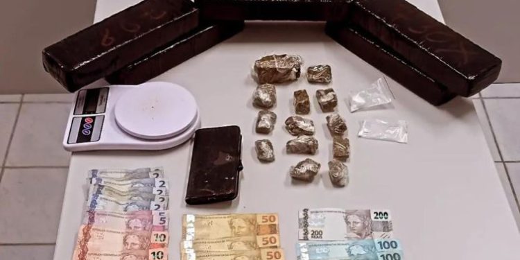 Polícia Civil de Ibirama apreende 4 kg de maconha durante Mandado de Busca e Apreensão