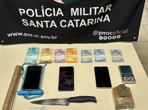 Dois homens presos após denúncias de trafico no Tajuba 2