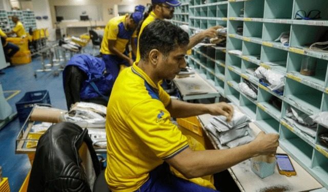 Funcionários dos Correios iniciam greve por tempo indeterminado