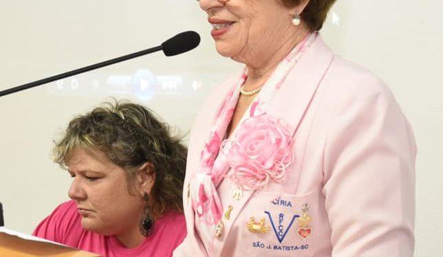 Dona Círia, presidente da Rede Feminina Estadual está em internada devido a edema pulmonar