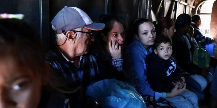 Após enchentes, 600 famílias do Rio Grande do Sul migram para Santa Catarina