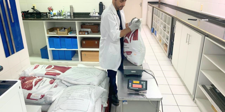 Imetro-SC realiza operação Grandes Massas em três regiões do estado