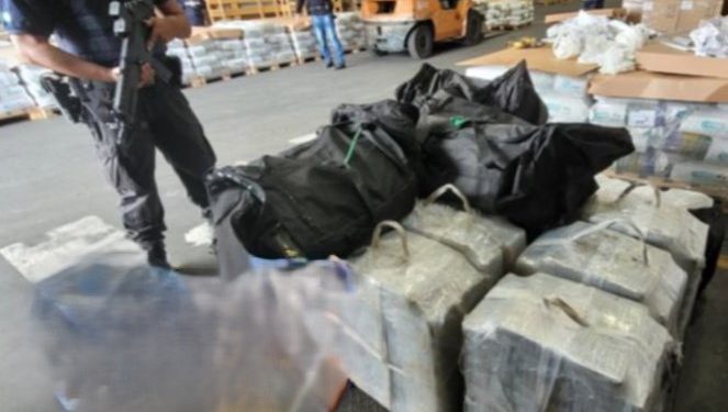 Polícia Federal deflagra operação de combate ao tráfico transnacional de drogas em portos no sul do país