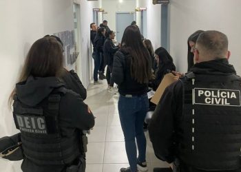 Policia Civil deflagra operação após suspeita de fraude em licitação em Tijucas