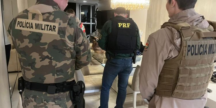 Deflagrada a maior operação de cumprimento de mandados da história da Polícia Militar Ambiental de Santa Catarina