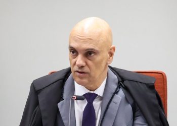 Ministro Alexandre de Moraes impõe multa diária de 5 milhões ao X
