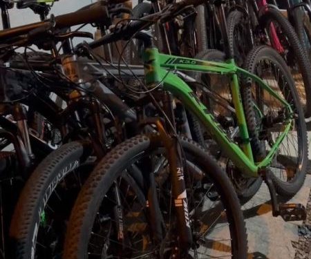 Operação da Polícia Militar Recupera 27 Bicicletas Furtadas em Itajaí