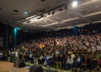 PRF e Detran/SC usam teatro para formar futuros motoristas e salvar vidas