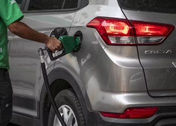 Lula sanciona hoje o ‘combustível do futuro’, que altera a mistura de etanol na gasolina e define metas para aviação