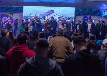 Diogo Maciel é reeleito prefeito em Canelinha