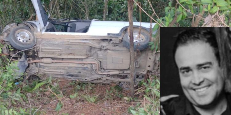 Homem morre após capotamento seguido de queda em ribanceira no Arataca