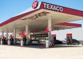 Posto TEXACO distribuí gasolina de graça na Grande Florianópolis