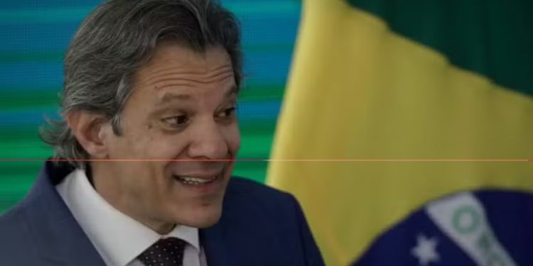 Haddad anunciará isenção de IR para rendimentos de até R$ 5 mil em rede nacional