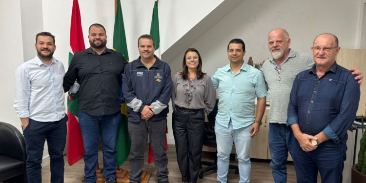 Reuniões por Secretarias dão continuidade a Transição de Governo em Nova Trento