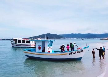 Governador desiste de cobrar IPVA para barcos e aviões em SC