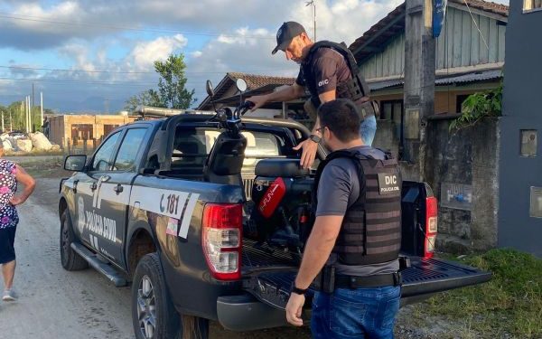 Departamento de investigações criminais identifica autora de abandono de gatos