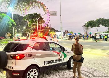 Balneário Camboriú recebe reforço de 60 policiais militares para Operação Estação Verão
