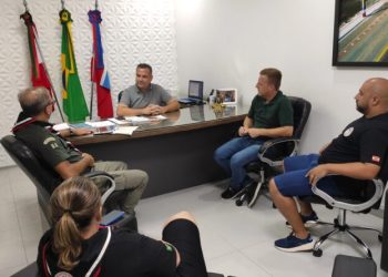 Executivo batistense se reúne com representantes do Grupo Escoteiro São João Batista