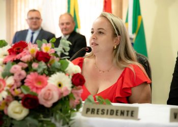 Viviane da Silva Batisti se torna a primeira mulher a presidir o Legislativo de Major Gercino