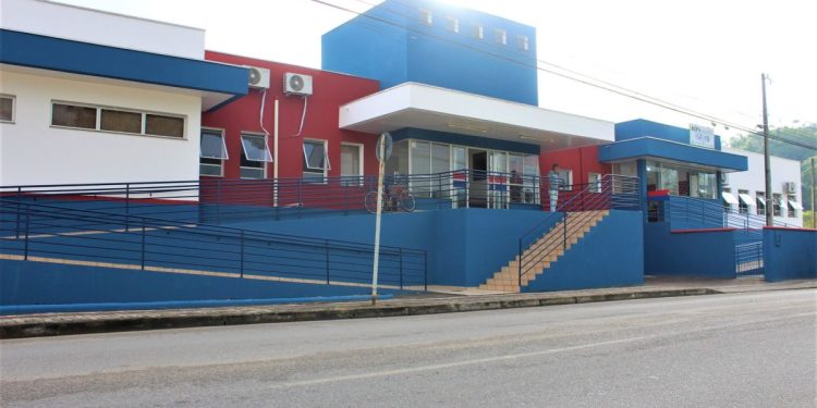 Devido à migração de sistema, atendimento no setor de Cadastro Único ficará suspenso por duas semanas em SJB