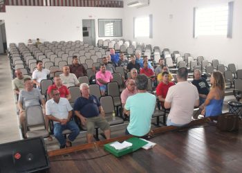Secretaria de Educação de São João Batista promove reunião com motoristas de transporte escolar