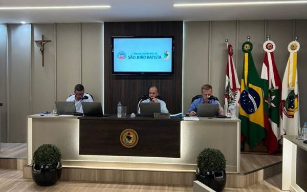 Câmara de Vereadores de São João Batista realiza primeira sessão ordinária de 2025
