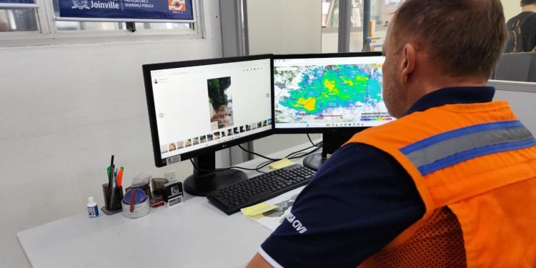 Defesa Civil explica a diferença entre os alertas emitidos e orienta como a população deve agir