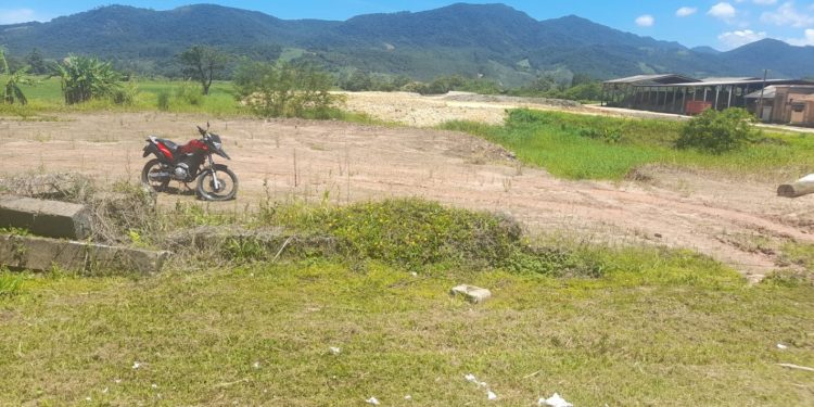 Motociclista fica ferido em acidente na SC 410 em Canelinha