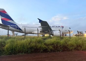 Aeroporto de Chapecó fica fechado após incidente com avião da LATAM Airlines