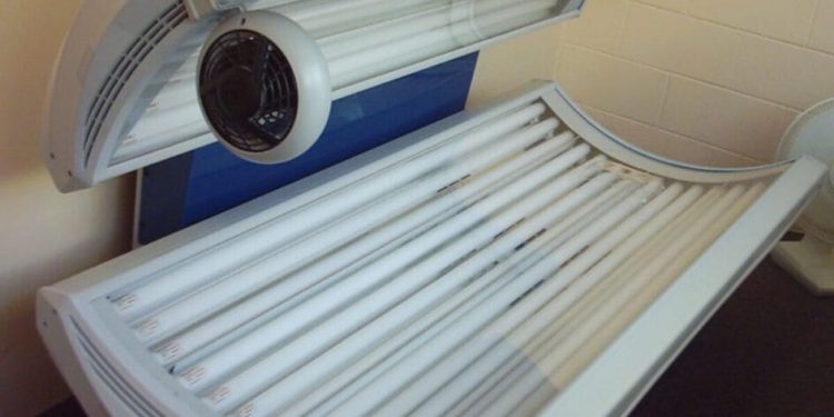 Câmaras de bronzeamento podem voltar a ser permitidas em SC, apesar de proibição nacional