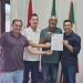 Secretaria de Obras de Nova Trento acompanha assinatura que autoriza a pavimentação do Salto