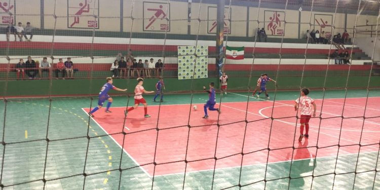 Fube estreia com vitórias no 10º Circuito Serramar de Futsal