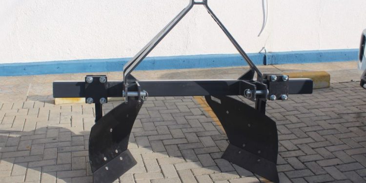 Secretaria de Agricultura de São João Batista adquire novo aleirador