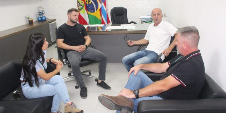 Epagri apresenta nova agente de extensão rural em visita à Prefeitura de São João Batista