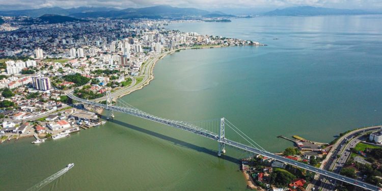 TCE aponta que 4,4 mil imóveis de Florianópolis tiveram cobranças indevidas de IPTU em 2019