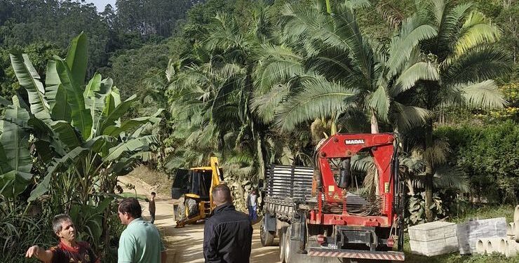 Nova Trento inicia pavimentação e drenagem na Estrada Geral do Salto