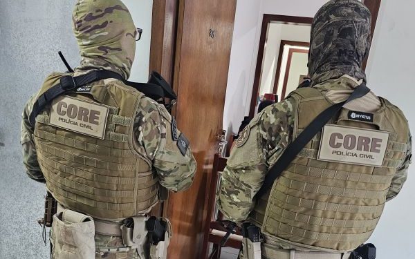 Operação queda da torre: Polícia Civil cumpre mandados contra lideranças de facção criminosa catarinense em 3 estados