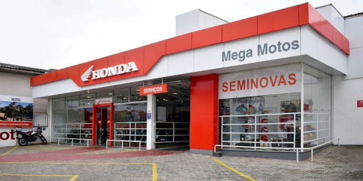 Honda comemora produção global acumulada de 500 milhões de motocicletas