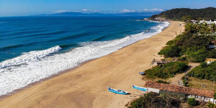 Santa Catarina lidera ranking nacional com 50% das praias e marinas pré-indicadas ao selo Bandeira Azul