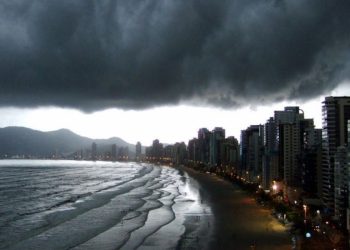 Feriado de Corpus Christi em SC será marcado por granizo, ventos fortes e chuvas intensas