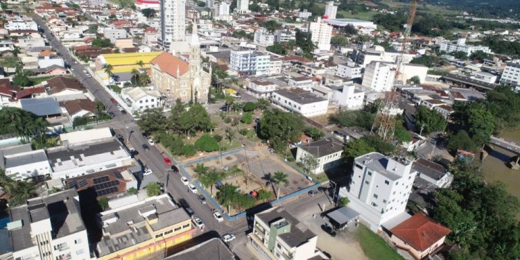 Trânsito no entorno da Praça Capitão Amorim e da Igreja Matriz terá alterações para celebrações alusivas a Corpus Christi