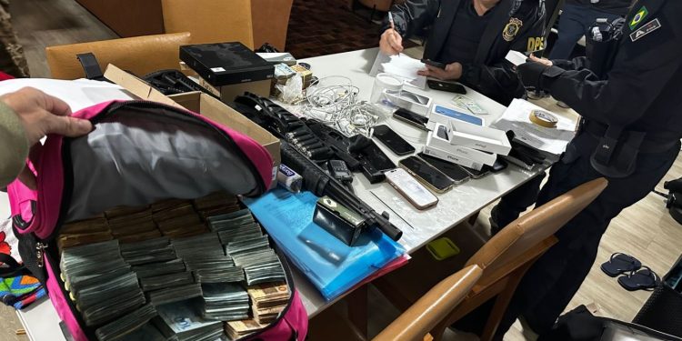 FICCO/SC deflagra operação para combater facções criminosas, tráfico de drogas e lavagem de dinheiro