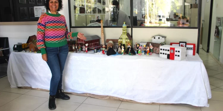 Prefeitura recebe exposição de maquete sobre a história de São João Batista