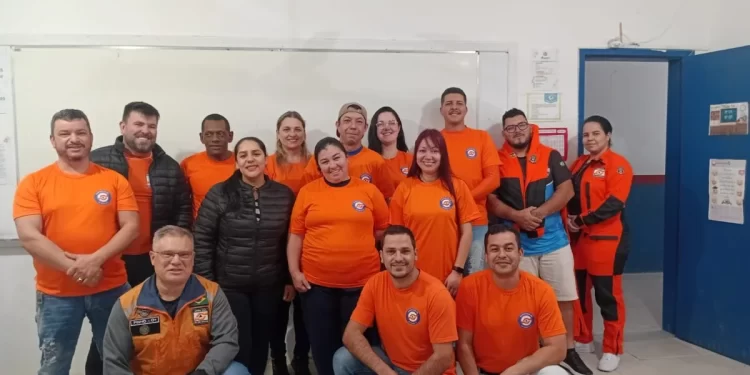 Encontro reúne grupo de voluntários e reforça organização da Defesa Civil em São João Batista
